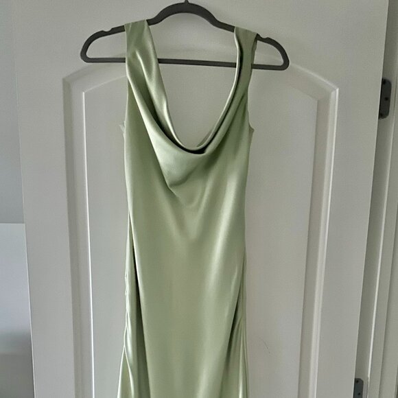 Gorgeous Michael Costello Sage Green Silk Midi Dress - Size XS - Like New! - Picture 5 of 10